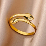 bague serpent or jaune avec fond